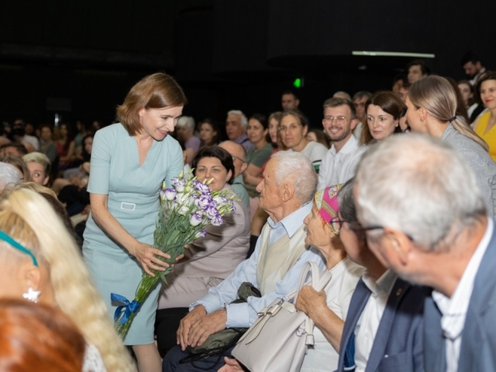 Maia Sandu către scriitorul Vladimir Beşleagă, la 91 de ani: „Mulți ani omului, artistului, purtătorului de autoritate morală”
